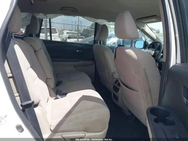 5FNYF5H36HB042716 2017 HONDA PILOT - Image 8