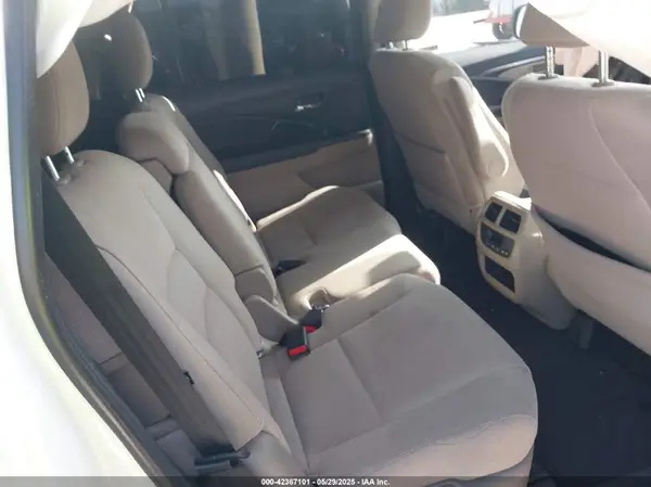 5FNYF5H36JB010998 2018 HONDA PILOT - Image 8