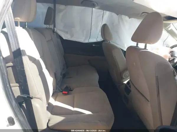 5FNYF5H36JB011567 2018 HONDA PILOT - Image 8