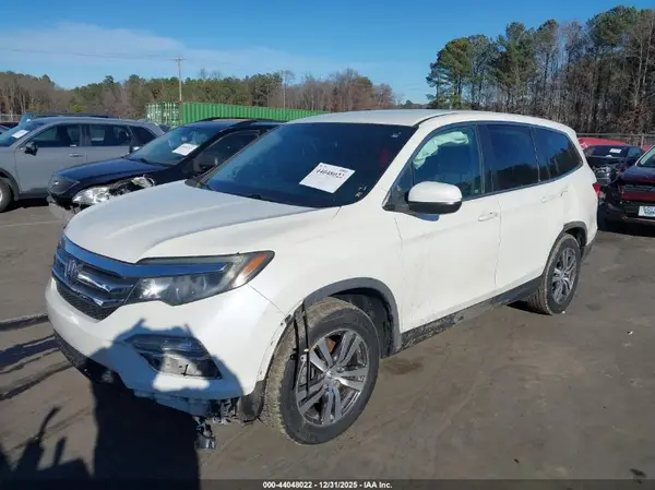 5FNYF5H36JB021225 2018 HONDA PILOT - Image 2