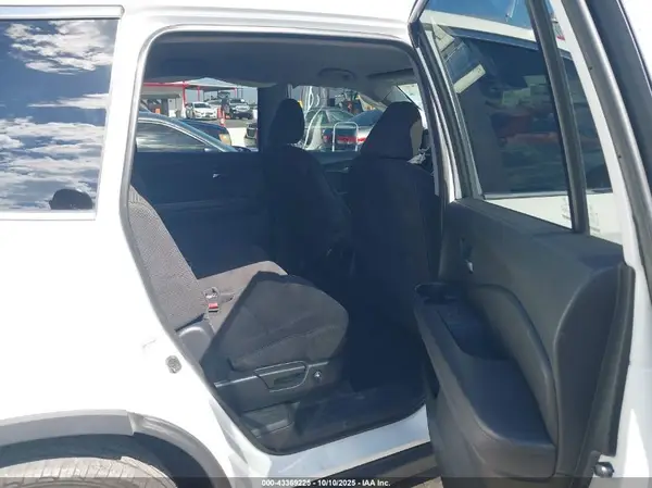 5FNYF5H36MB015848 2021 HONDA PILOT - Image 8