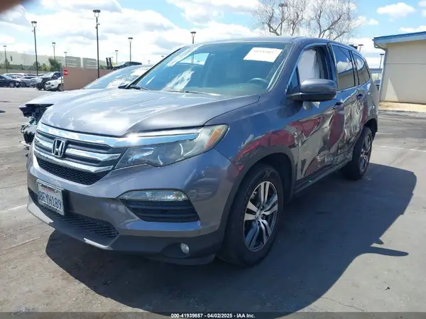 5FNYF5H37HB019476 2017 HONDA PILOT - Image 2