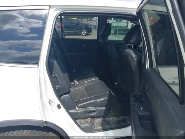 5FNYF5H37JB024084 2018 HONDA PILOT - Image 8
