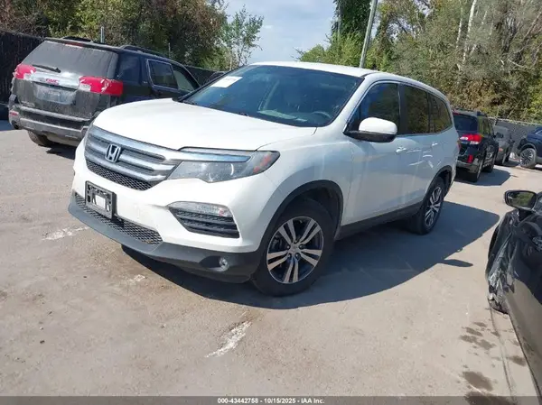 5FNYF5H37JB026045 2018 HONDA PILOT - Image 2
