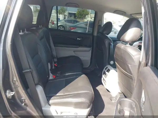 5FNYF5H37KB014978 2019 HONDA PILOT - Image 8