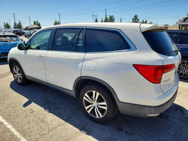 5FNYF5H38HB005246 2017 HONDA PILOT - Image 2