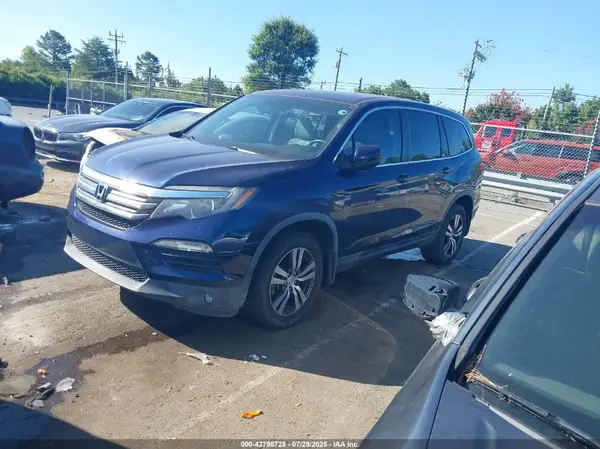 5FNYF5H38HB008227 2017 HONDA PILOT - Image 2
