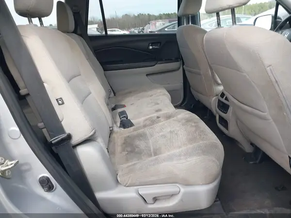 5FNYF5H38JB012817 2018 HONDA PILOT - Image 8