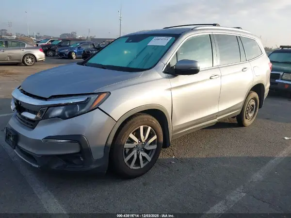 5FNYF5H38LB010455 2020 HONDA PILOT - Image 2