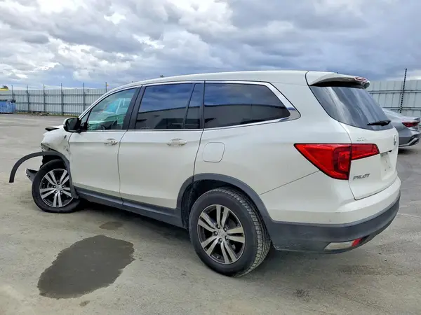 5FNYF5H39HB036084 2017 HONDA PILOT - Image 2