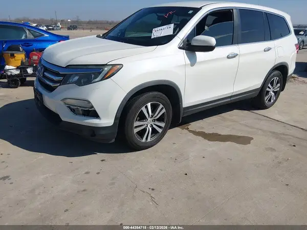 5FNYF5H39JB003401 2018 HONDA PILOT - Image 2
