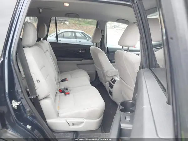 5FNYF5H39JB005407 2018 HONDA PILOT - Image 8