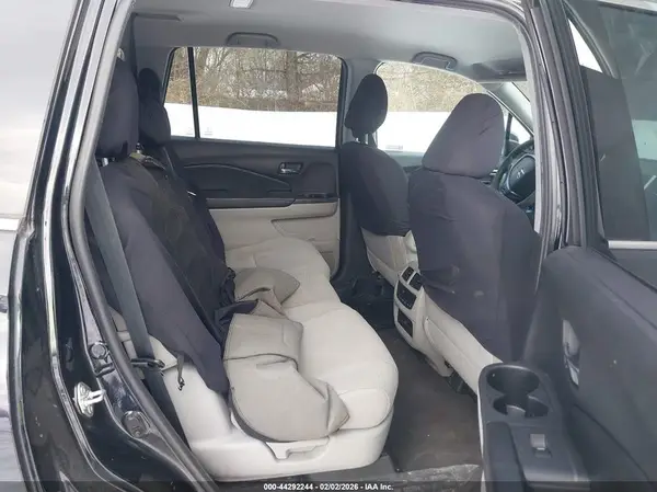 5FNYF5H39JB017900 2018 HONDA PILOT - Image 8