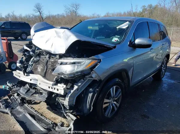 5FNYF5H39JB021560 2018 HONDA PILOT - Image 2