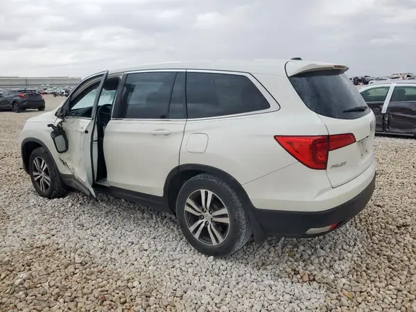 5FNYF5H39JB023664 2018 HONDA PILOT - Image 2