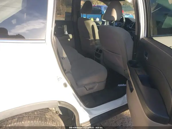 5FNYF5H3XGB011869 2016 HONDA PILOT - Image 8