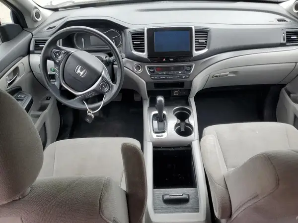 5FNYF5H3XHB043027 2017 HONDA PILOT - Image 8