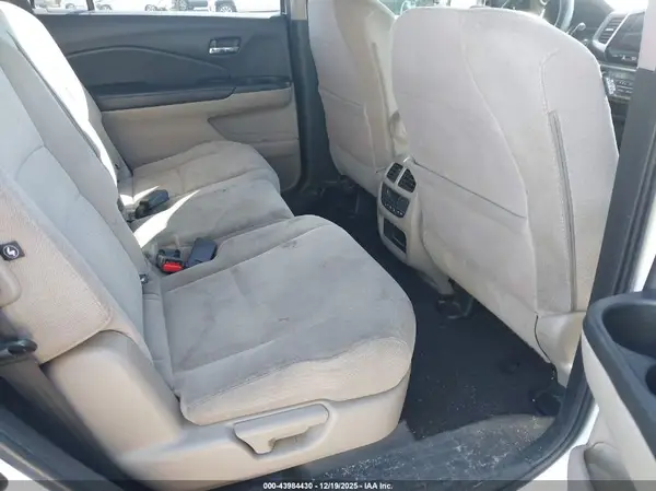 5FNYF5H3XHB045747 2017 HONDA PILOT - Image 8
