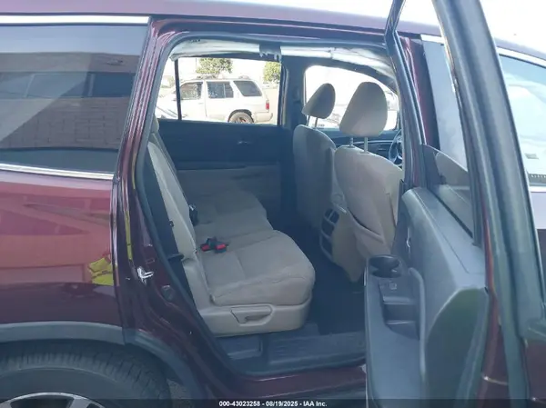 5FNYF5H3XJB017422 2018 HONDA PILOT - Image 8