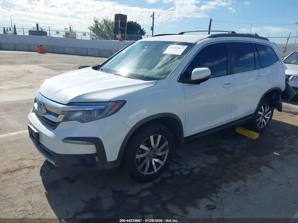 5FNYF5H3XLB008139 2020 HONDA PILOT - Image 2