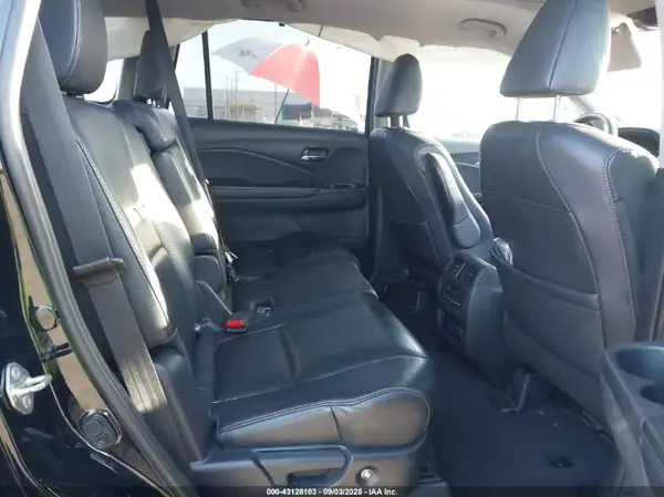 5FNYF5H43KB042382 2019 HONDA PILOT - Image 8