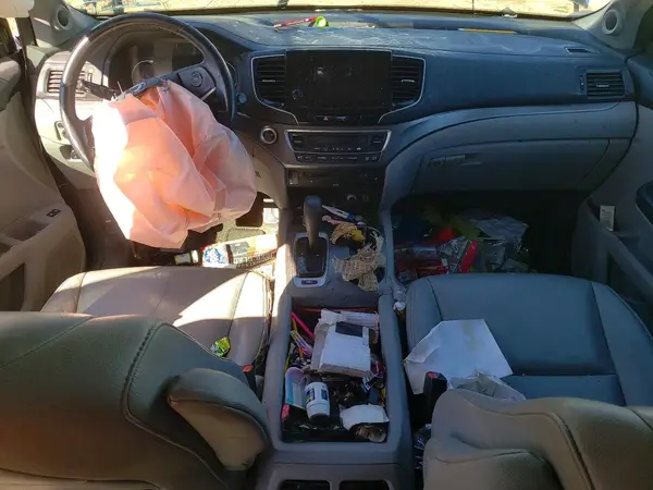 5FNYF5H44KB017040 2019 HONDA PILOT - Image 8