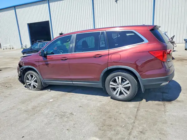 5FNYF5H48JB011076 2018 HONDA PILOT - Image 2