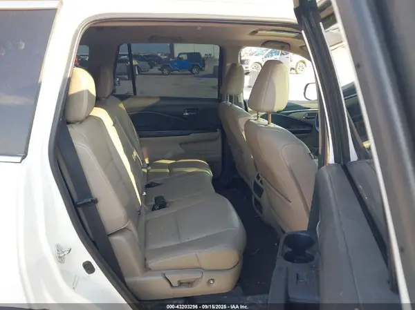 5FNYF5H50GB015575 2016 HONDA PILOT - Image 8