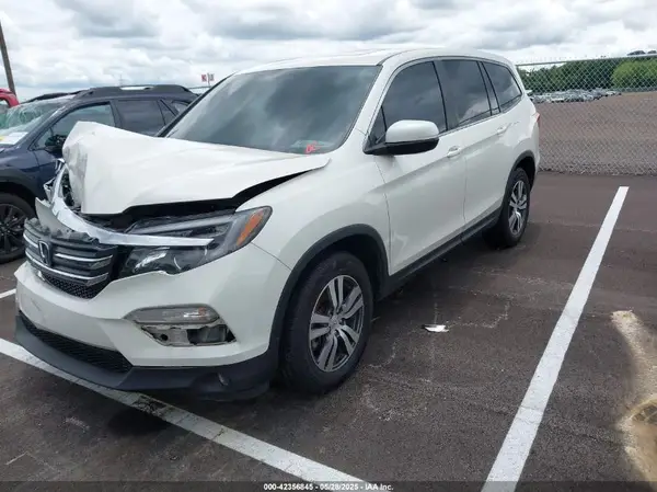 5FNYF5H50HB002326 2017 HONDA PILOT - Image 2