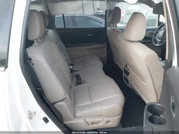 5FNYF5H50HB020390 2017 HONDA PILOT - Image 8
