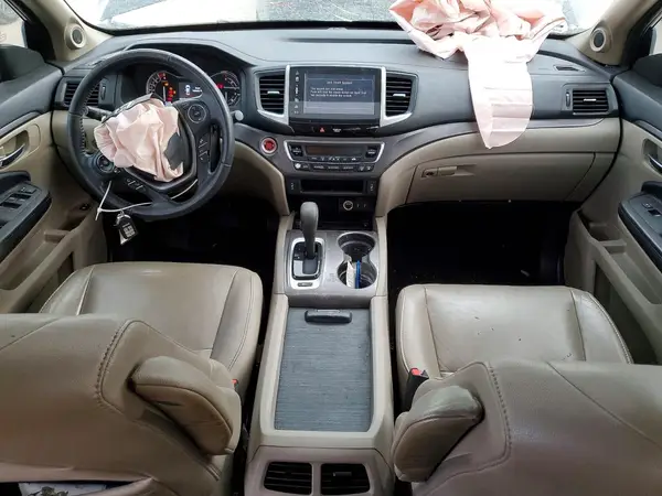 5FNYF5H50HB038002 2017 HONDA PILOT - Image 8