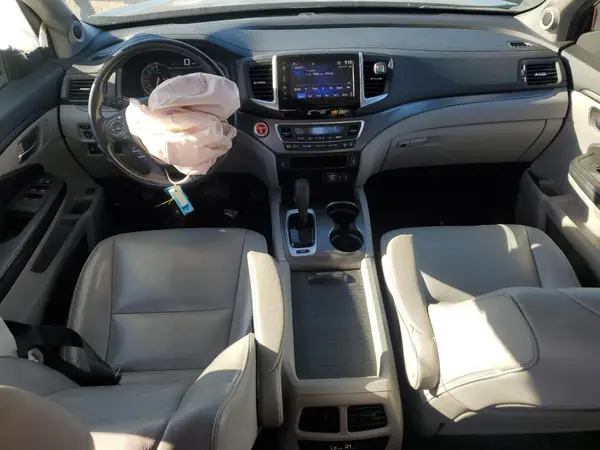 5FNYF5H50JB002638 2018 HONDA PILOT - Image 8