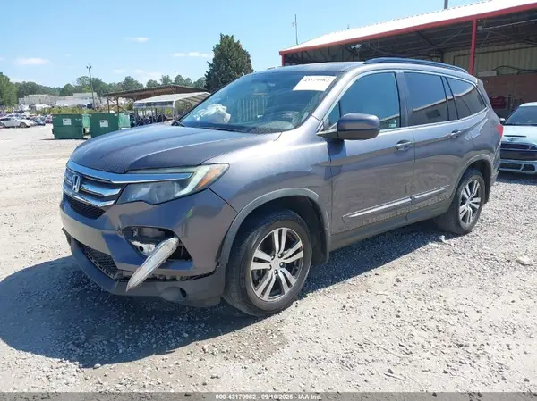 5FNYF5H50JB006656 2018 HONDA PILOT - Image 2