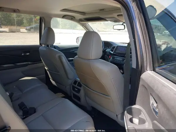 5FNYF5H50JB006656 2018 HONDA PILOT - Image 8