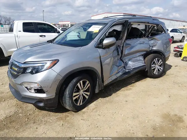 5FNYF5H50JB008357 2018 HONDA PILOT - Image 2