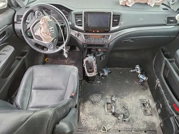 5FNYF5H50JB014076 2018 HONDA PILOT - Image 8