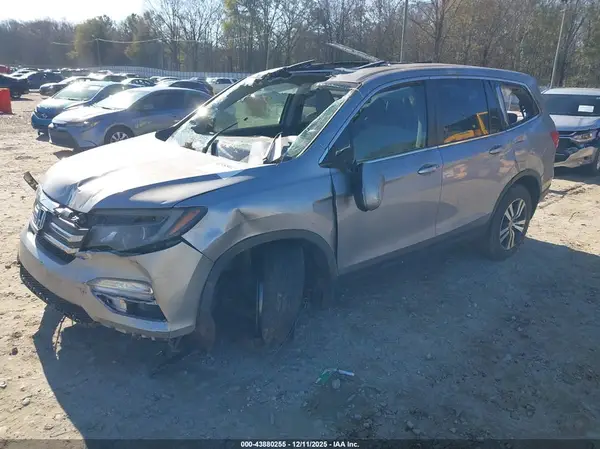 5FNYF5H50JB018564 2018 HONDA PILOT - Image 2