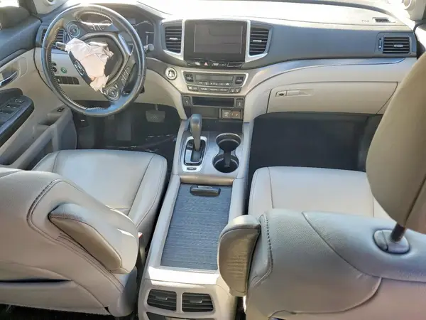5FNYF5H50JB020671 2018 HONDA PILOT - Image 8