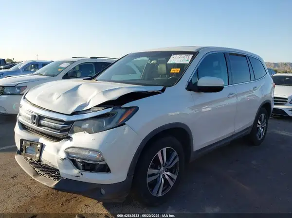 5FNYF5H50JB023800 2018 HONDA PILOT - Image 2