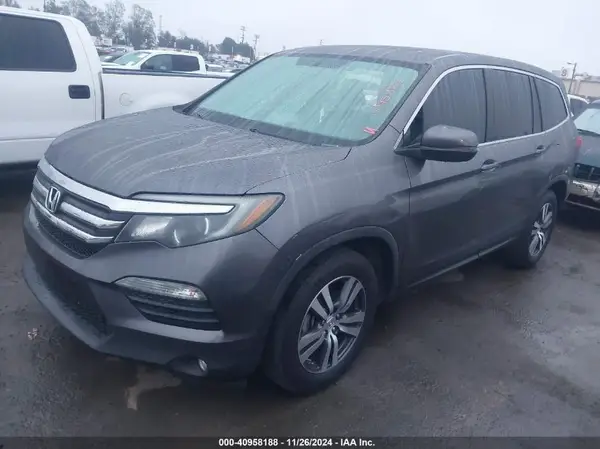 5FNYF5H50JB031217 2018 HONDA PILOT - Image 2