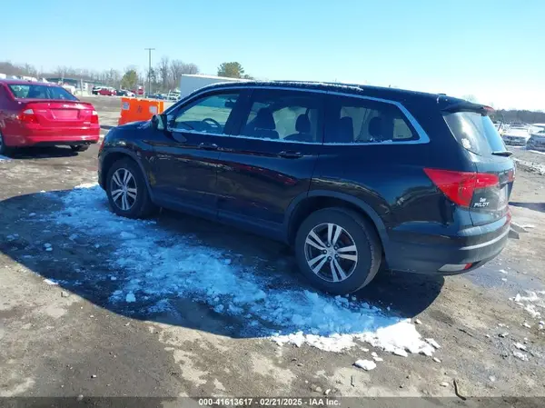 5FNYF5H50JB032898 2018 HONDA PILOT - Image 2