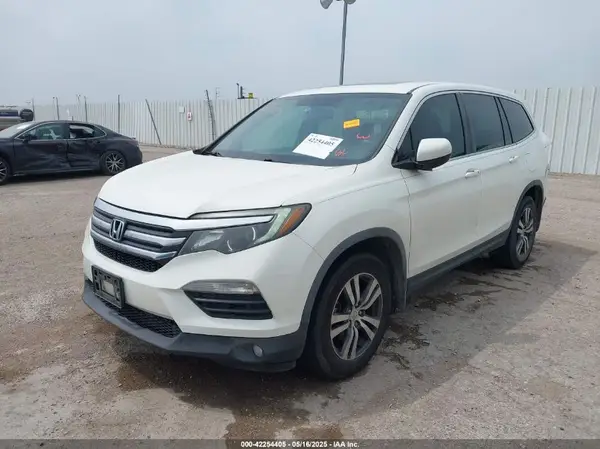 5FNYF5H50JB033405 2018 HONDA PILOT - Image 2
