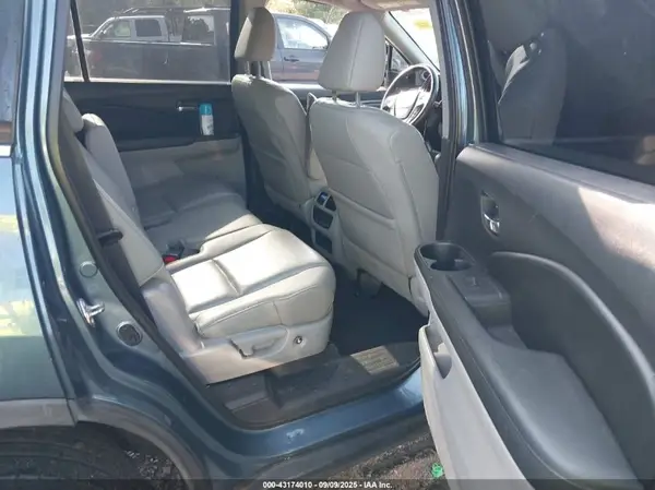 5FNYF5H51HB003422 2017 HONDA PILOT - Image 8