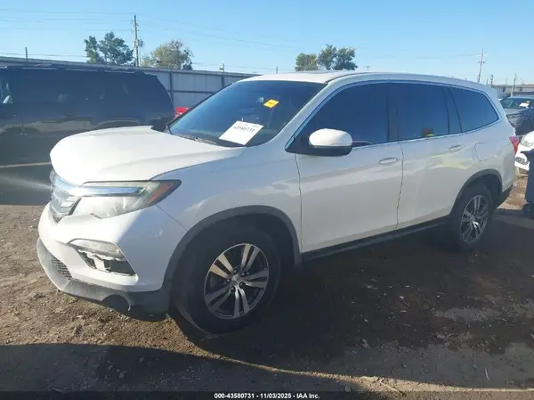 5FNYF5H51HB005946 2017 HONDA PILOT - Image 2