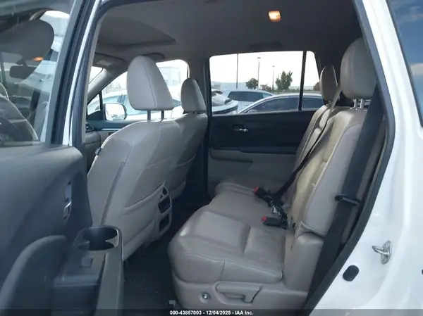 5FNYF5H51HB006403 2017 HONDA PILOT - Image 8