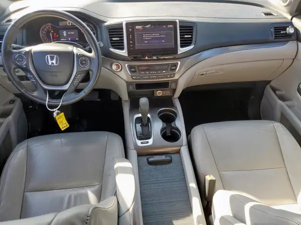 5FNYF5H51HB025548 2017 HONDA PILOT - Image 8
