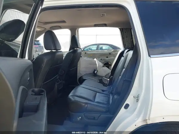 5FNYF5H51HB025646 2017 HONDA PILOT - Image 8