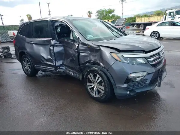 5FNYF5H51HB026506 2017 HONDA PILOT - Image 1
