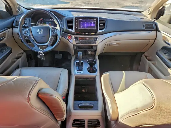 5FNYF5H51HB028076 2017 HONDA PILOT - Image 8