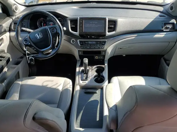 5FNYF5H51HB040406 2017 HONDA PILOT - Image 8